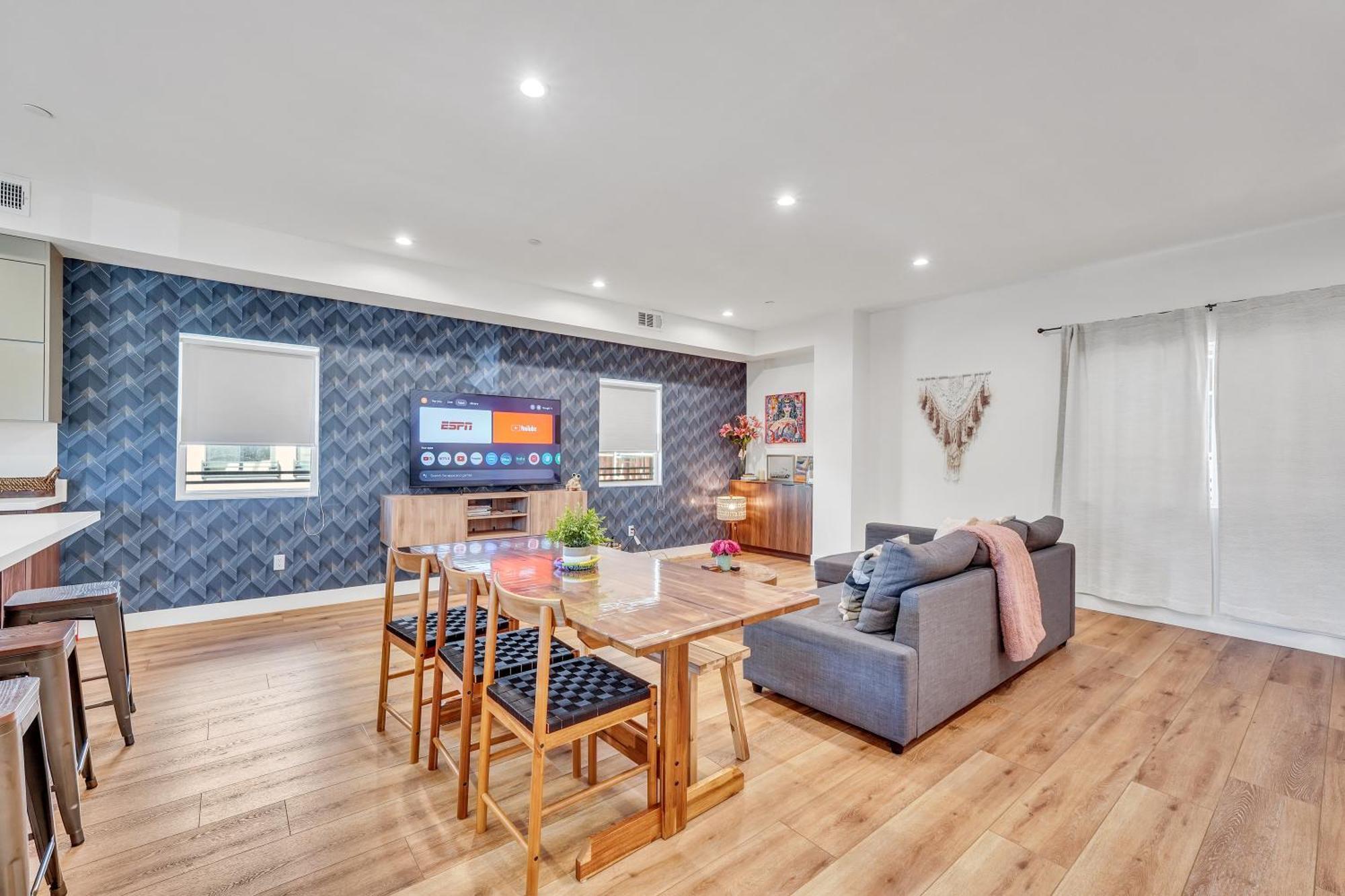 Luxurious Townhome W/3 Master Suites Gated Parking Λος Άντζελες Εξωτερικό φωτογραφία